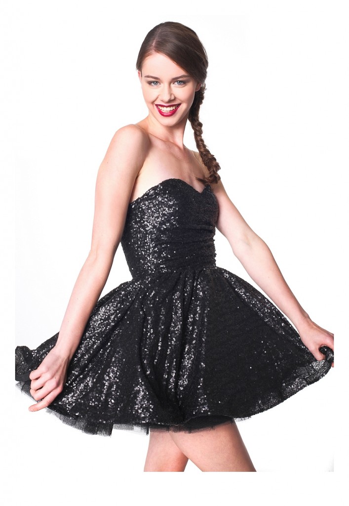 studniowka-2014-czarna cekinowa sukienka 3-001